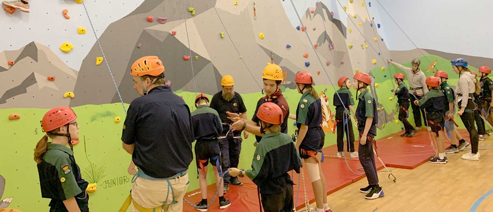 scouts-hallet-cove-climbing