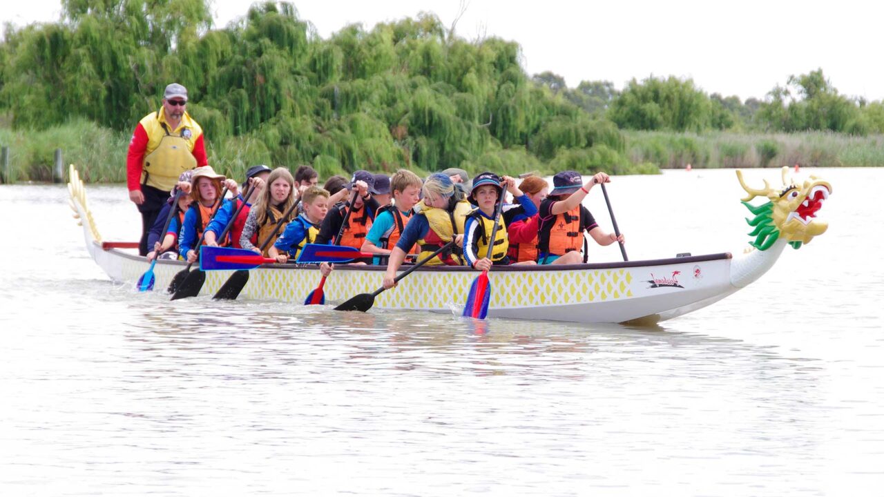 scouts-kids-dragon-boat-rowing